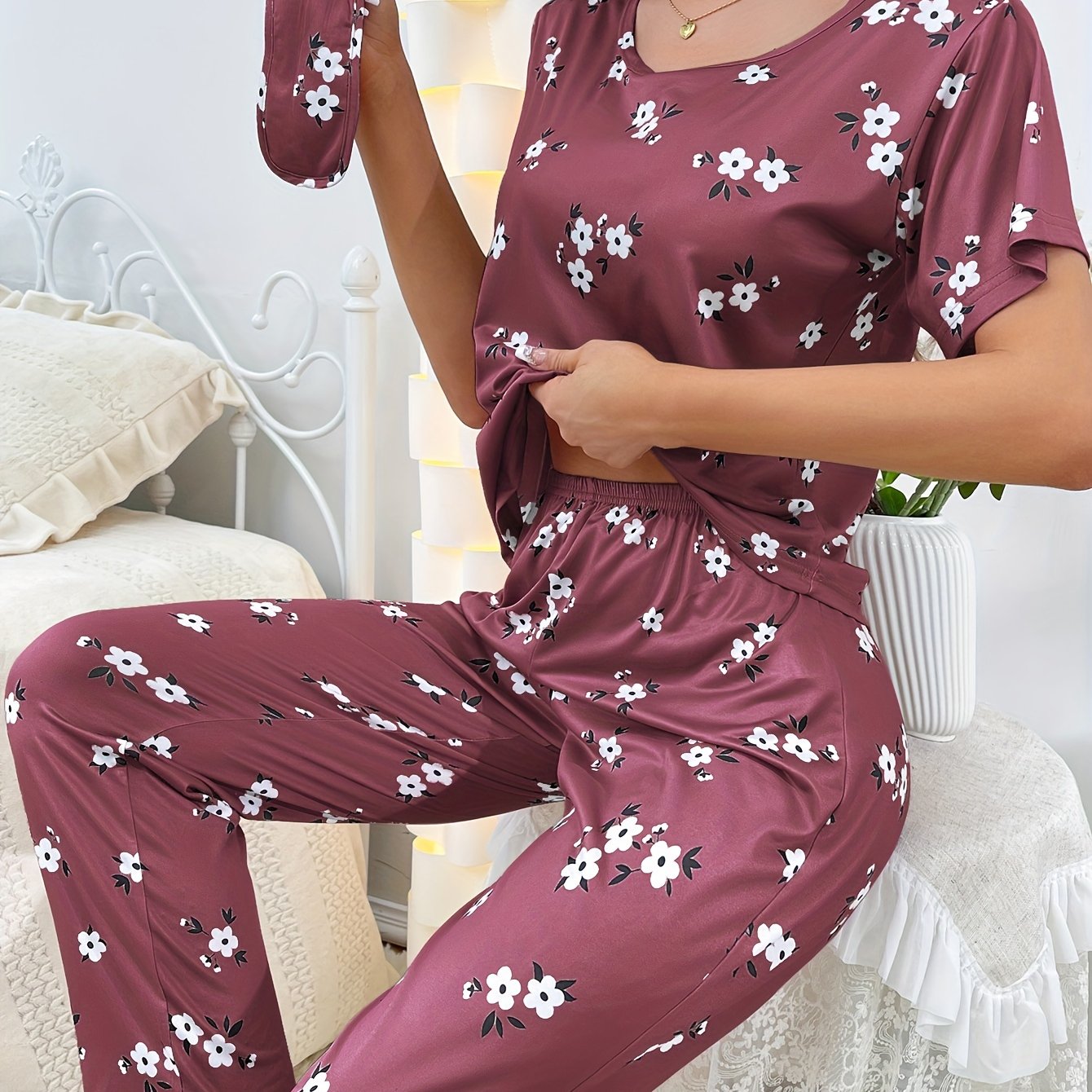 Floral Print Loose Pajamas, Short Sleeve Tee Top And Pants Pj Set, Women's Sleepwear & Loungewear